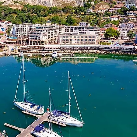 Mistral 4* Balchik