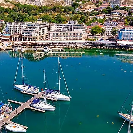 Mistral Balchik