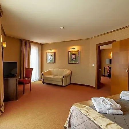 Mistral 4* Balchik